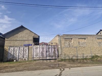 Часть дома · 3 комнаты · 100 м² · 8 сот., мкр Кызылжар 11 — улица Арыстанды 11 за 39 млн ₸ в Шымкенте, Абайский р-н