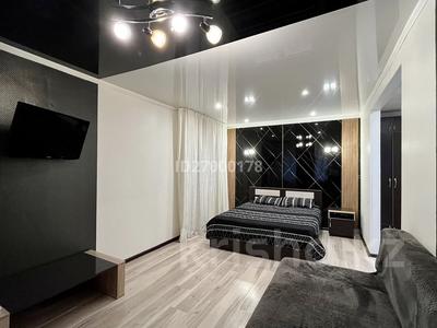 1-комнатная квартира · 35 м², Бухар Жырау 54а — Абдирова за 10 000 〒 в Караганде, Казыбек би р-н
