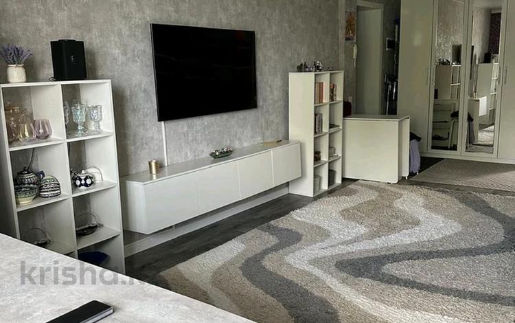 2-комнатная квартира · 60 м² · 2/5 этаж, Фрунзе за 19.7 млн ₸ в Алтае — фото 2