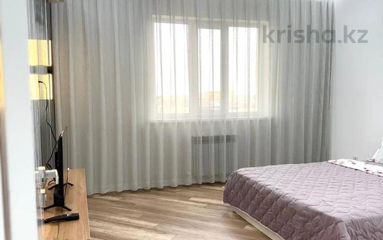 2-бөлмелі пәтер · 70 м² · 7/9 қабат, Нұрсая ш/а., Елорда 6/3, бағасы: 16 000 ₸ в Атырау, мкр Нурсая — фото 2