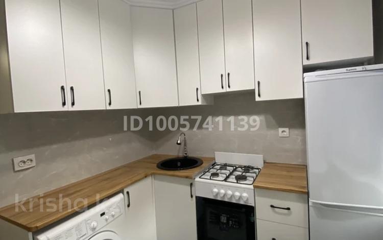 2-бөлмелі пәтер · 42 м² · 1/4 қабат, №8 ш/а. 2 — ТРЦ Москва, бағасы: 300 000 ₸ в Алматы, Ауэзовский р-н — фото 2