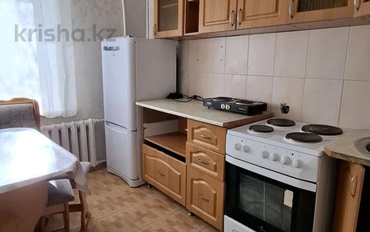 4-комнатная квартира · 70 м² · 3/9 этаж, мкр Юго-Восток, Гапеева 9 за 180 000 ₸ в Караганде, Казыбек би р-н — фото 2