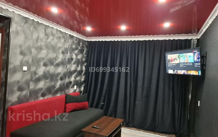 1-комнатная квартира · 32 м² · 1/5 этаж, Металургов — 55 гастроном за 9 000 〒 в Темиртау — фото 2