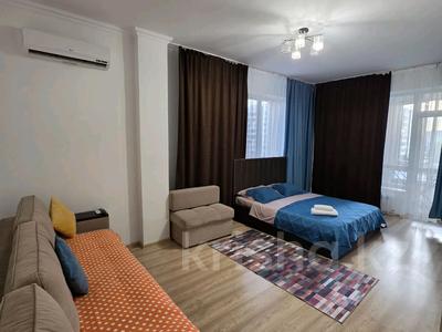 2-бөлмелі пәтер · 75 м² · 3/7 қабат, Кабанбай батыра 60/16, бағасы: 22 000 ₸ в Астане, Есильский р-н