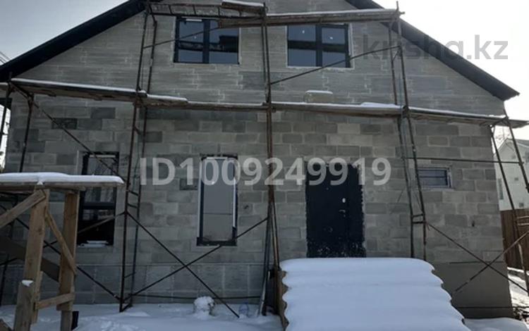 Отдельный дом · 4 комнаты · 190 м² · 5.5 сот., мкр Таусамалы — Джандосова-Яссауи за 75 млн ₸ в Алматы, Наурызбайский р-н — фото 2