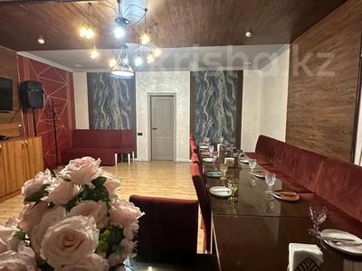 Продажа коммерческой недвижимости в Астане: Свободное назначение, офисы, магазины и бутики, склады, общепит, салоны красоты, медцентры и аптеки, образование, развлечения · 760 м² за 290 млн 〒 Свободное назначение, офисы, магазины и бутики, склады, общепит, салоны красоты, медцентры и аптеки, образование, развлечения · 760 м² за 290 млн 〒 в Астане, Алматы р-н