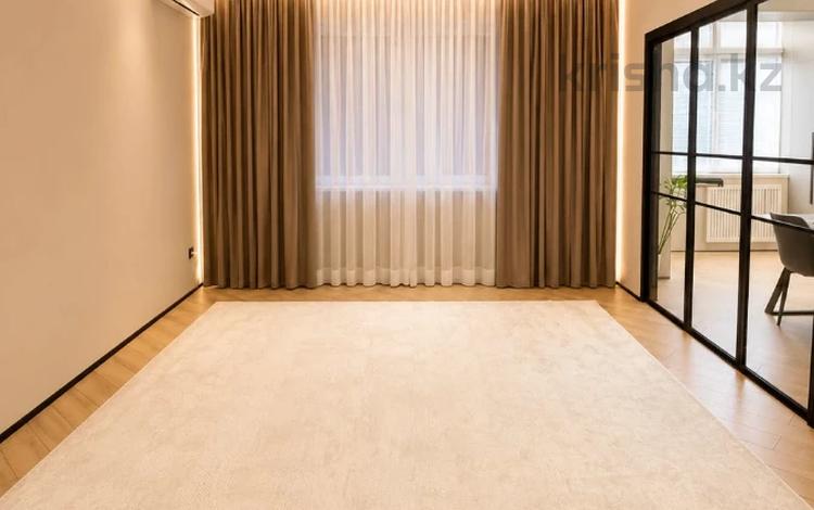 2-бөлмелі пәтер · 95.4 м² · 4/5 қабат, Доспановой, бағасы: 51 млн ₸ в Уральске — фото 2