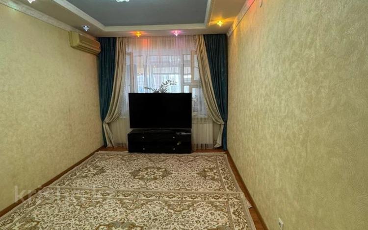 3-комнатная квартира · 70 м² · 4/5 этаж, 12-й мкр 60 за 15.5 млн ₸ в Актау — фото 2