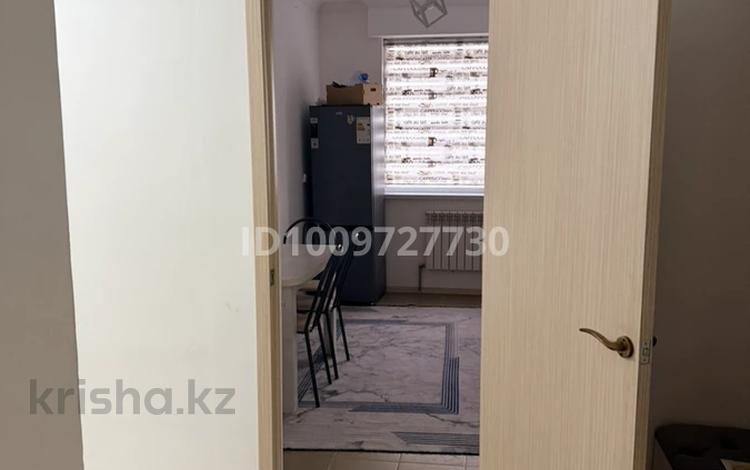 2-бөлмелі пәтер · 60 м² · 2/12 қабат, 11-я улица 35/1, бағасы: 120 000 ₸ в Туркестане — фото 2