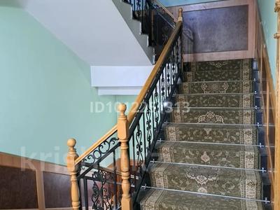 Жеке үй · 7 бөлме · 350 м² · 5 жүзд., Пер. С. Акатаева 84, бағасы: 90 млн ₸ в Алматы, Алатауский р-н