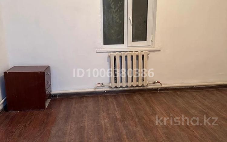4 бөлме · 50 м² · 1 қабат, Дархан ш/а. 42, бағасы: 130 000 ₸ в Алматы, Алатауский р-н — фото 2