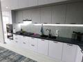 3-комнатная квартира · 88.3 м² · 1/3 этаж, Есенберлина Московская 1 за 41 млн ₸ в Уральске — фото 2