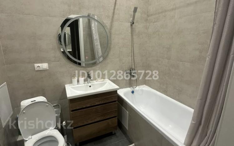1-комнатная квартира · 45 м² · 5/12 этаж, Улы Дала 33 за 250 000 ₸ в Астане, Нура р-н — фото 2