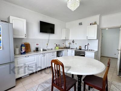2-комнатная квартира · 74.5 м² · 6/9 этаж, мкр Аксай-3Б, Мкр «Аксай-3б» 30а за 48 млн 〒 в Алматы, Ауэзовский р-н