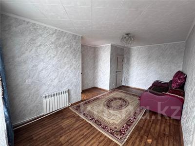 2-бөлмелі пәтер · 42 м² · 5/5 қабат, Майкудук, 15й микрорайон, бағасы: 9.5 млн ₸ в Караганде, Алихана Бокейханова р-н