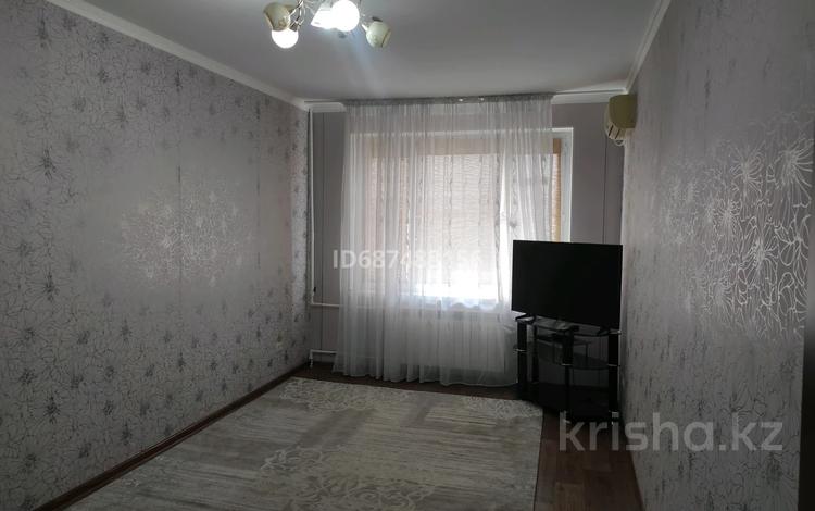 2-комнатная квартира, 56 м², 2/5 этаж помесячно, 26-й мкр 2