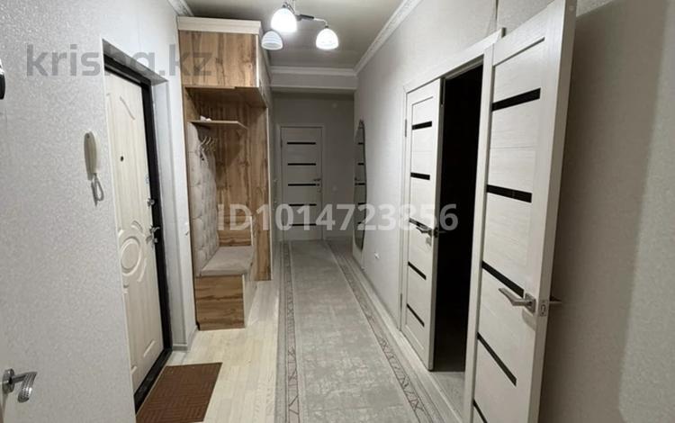 2-комнатная квартира · 68 м² · 9/10 этаж, 17-й мкр 83 за 250 000 ₸ в Актау — фото 2