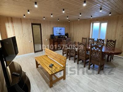Отдельный дом · 8 комнат · 1000 м² · 10 сот., мкр Уркер, Бабажанова 12 за 150 млн ₸ в Астане, Нура р-н
