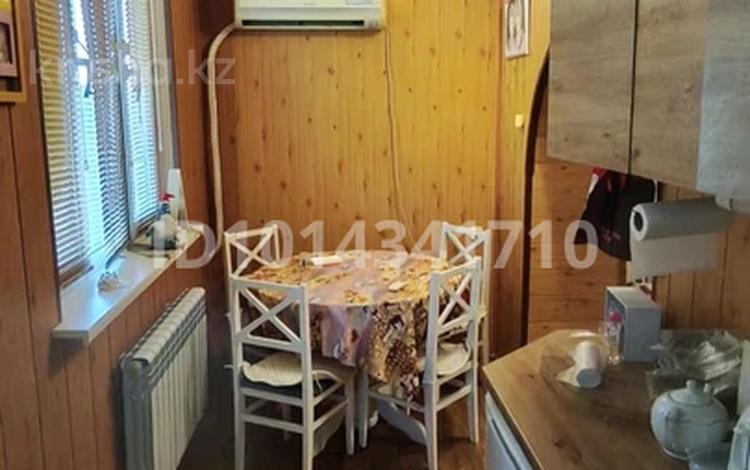 3-комнатная квартира · 64 м² · 4/4 этаж, Добролюбова 2 — Район 1000 мелочей за 250 000 ₸ в Шымкенте, Абайский р-н — фото 2