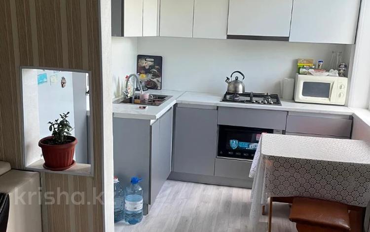 3-комнатная квартира · 54 м² · 3/5 этаж, ул. Ауэзова за 17 млн ₸ в Щучинске — фото 2