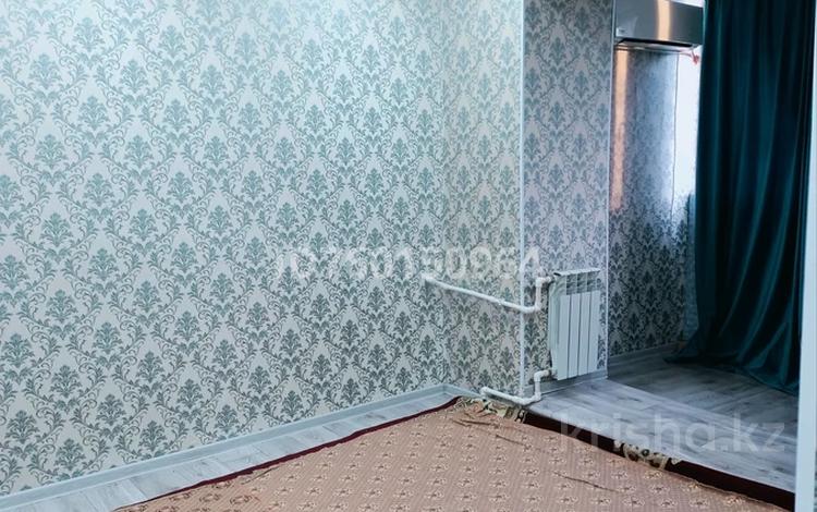 1-комнатная квартира · 27 м² · 5/5 этаж, мкр Шанхай, Рыскулова 18а за 6.5 млн ₸ в Актобе — фото 3