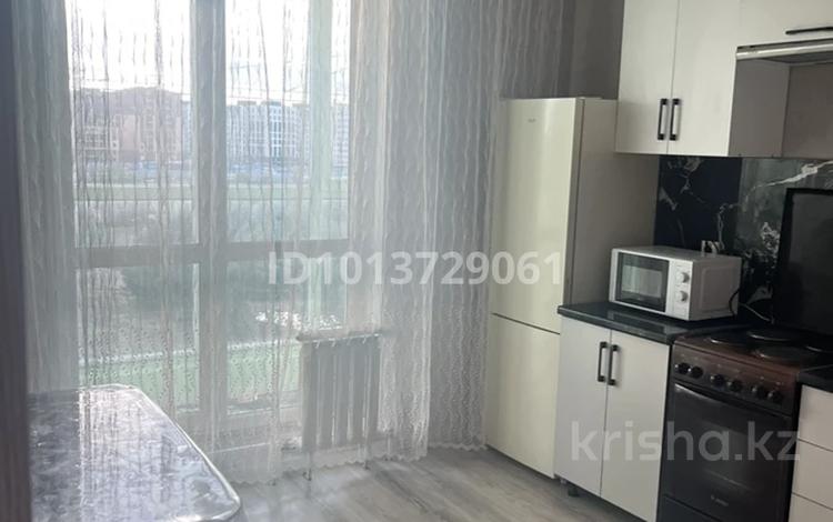 1-комнатная квартира · 47 м² · 5/9 этаж, Кургалжинское шоссе 20/2 за 250 000 ₸ в Астане, Есильский р-н — фото 2
