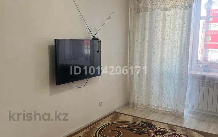 2-комнатная квартира · 40 м² · 4/5 этаж, Пришахтинск, 22й микрорайон 23 — Рядом корзина, через дорогу южный все в центре , квартира чистая, теплая за 160 000 ₸ в Караганде, Алихана Бокейханова р-н — фото 2