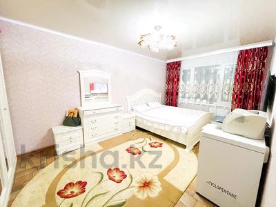 3-комнатная квартира, 64 м², 1/5 этаж, 5 мкр за 22 млн 〒 в Талдыкоргане