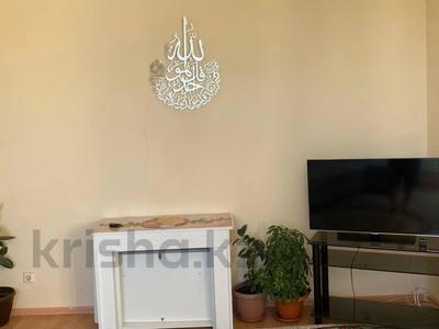 2-бөлмелі пәтер · 81 м² · 12/17 қабат, Пушкина 25/1, бағасы: 30 млн ₸ в Астане, р-н Байконур