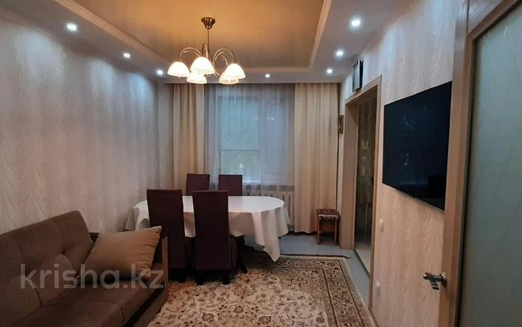4-бөлмелі пәтер · 78.8 м² · 2/5 қабат, Степной 2 ш/а. — Ясли-сад "Куаныш", Частная школа-детский сад "Альтер", Ясли-сад "Еркетай", ТЦ "Бум", бағасы: 43 млн ₸ в Караганде, Казыбек би р-н — фото 2