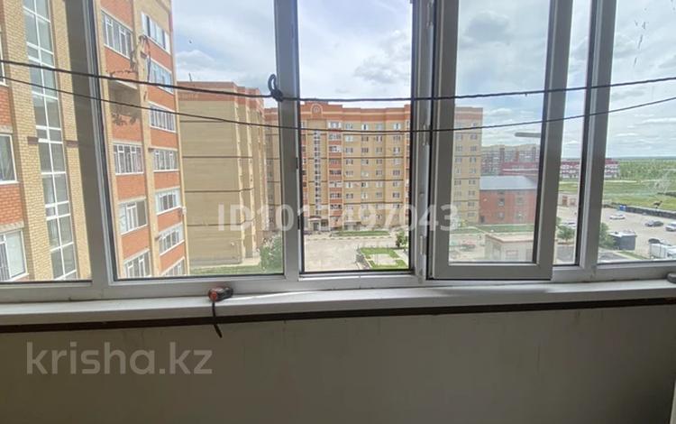 2-комнатная квартира · 65.4 м² · 6/9 этаж, Нур Актобе, 4 микрорайон 15 за 18 млн ₸ — фото 2
