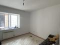 2-комнатная квартира · 65.4 м² · 6/9 этаж, Нур Актобе, 4 микрорайон 15 за 18 млн ₸ — фото 3