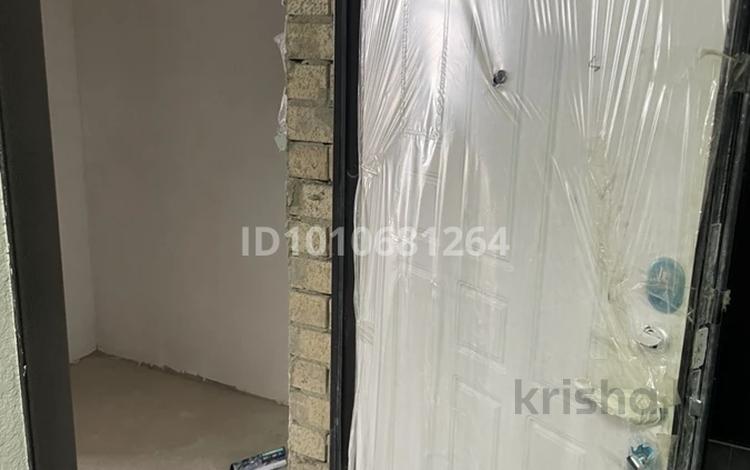 2-комнатная квартира · 60 м² · 8/10 этаж, мкр Михайловка , Анжерская 41 за 23.5 млн ₸ в Караганде, Казыбек би р-н — фото 2
