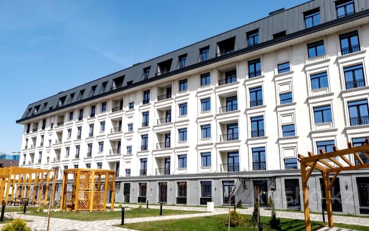 5-бөлмелі пәтер · 240 м² · 6/6 қабат, Тулебаева 95/1, бағасы: 750 млн ₸ в Алматы, Медеуский р-н — фото 2