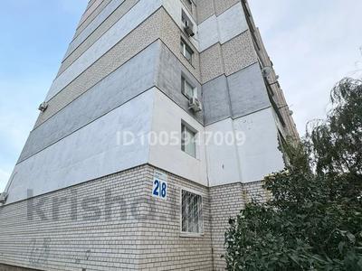 2-комнатная квартира · 59 м² · 10/11 этаж, мкр 4, Гагарина 2/8 за 22.5 млн 〒 в Уральске