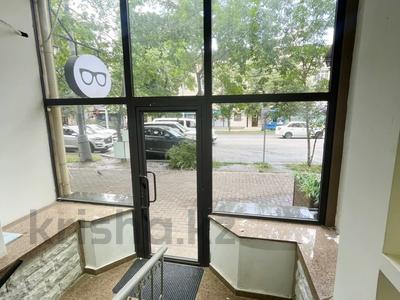 Магазины и бутики, салоны красоты, медцентры и аптеки · 60 м² за 850 000 ₸ в Алматы, Алмалинский р-н