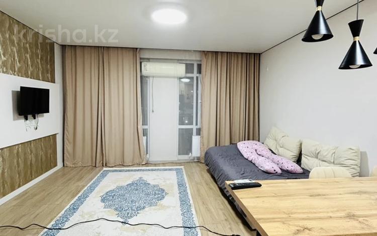 1-комнатная квартира · 38 м² · 7/9 этаж, мкр Шугыла, Строительная 340/39 — Абая за 200 000 ₸ в Алматы, Наурызбайский р-н — фото 2