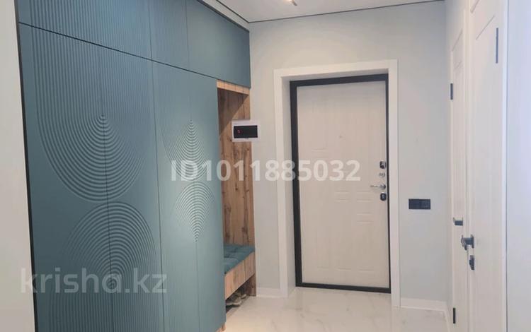 2-бөлмелі пәтер · 89 м² · 9/9 қабат, ул. Кеменгер 36, бағасы: 37 млн ₸ в Уральске, мкр Школьник — фото 2