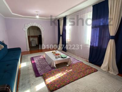 Часть дома · 3 комнаты · 85 м² · 4 сот., 8-й микрорайон, 8-й микрорайон — Автонур базар за 180 000 ₸ в Шымкенте, Туран р-н