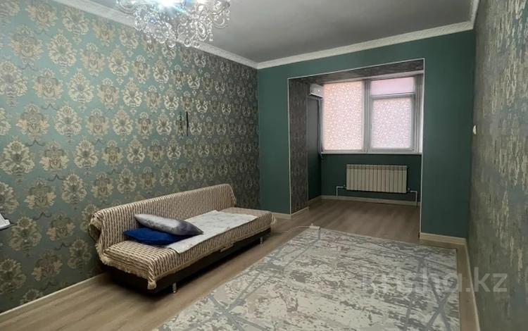 1-бөлмелі пәтер · 52 м² · 4/5 қабат, Алтын орда ш/а., Тауелсиздик, бағасы: 20 млн ₸ в Актобе, мкр. Алтын орда — фото 2