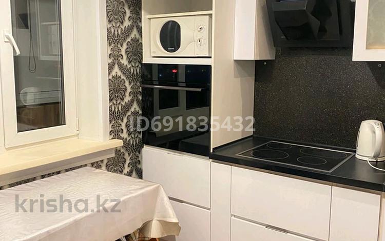 2-комнатная квартира · 54 м² · 10/12 этаж, Назарбаева 97 — Толстого Кутузова, Гулливер за 15 000 ₸ в Павлодаре — фото 27