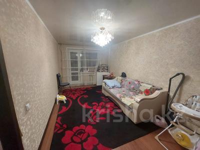 2-комнатная квартира, 50 м², 1/9 этаж, 8 микрорайон за 14 млн 〒 в Темиртау