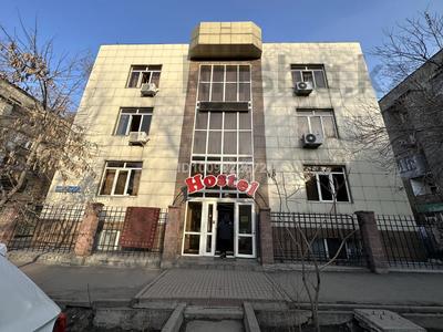 Свободное назначение, офисы, магазины и бутики, склады, общепит, салоны красоты, бани, гостиницы и зоны отдыха, медцентры и аптеки, образование, развлечения · 786 м² за 750 млн 〒 в Алматы, Медеуский р-н