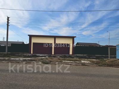 Отдельный дом · 5 комнат · 170 м² · 8 сот., мкр Байтак-3, Абиша Шыганакова 1 за 49.4 млн 〒 в Атырау, мкр	Байтак-3