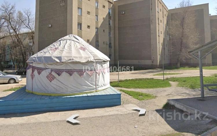 2-комнатная квартира · 53 м² · 5/5 этаж, мкр Каратау 44 за 16 млн ₸ в Таразе — фото 2