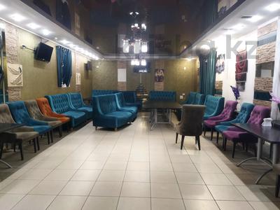 Свободное назначение, офисы, магазины и бутики, склады, общепит, салоны красоты, сельское хозяйство, бани, гостиницы и зоны отдыха, фитнес и спорт, медцентры и аптеки, образование, развлечения, конференц-залы, кабинеты и рабочие места, студии · 140 м² за 300 000 〒 в Усть-Каменогорске