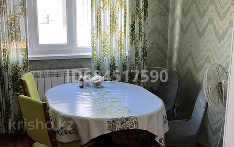 3 бөлме · 90 м² · 4 қабат, Иляева 111 В, бағасы: 80 000 ₸ в Шымкенте, Аль-Фарабийский р-н — фото 2