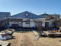 Часть дома · 4 комнаты · 250 м² · 8 сот., Шуак 3 — Татьяна магазин касында Улкен жолдын бойында за 20 млн ₸ в Атамекене