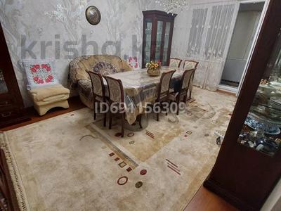 3-бөлмелі пәтер · 102.1 м² · 1/9 қабат, мкр Аксай-1А, Толе би, бағасы: 53 млн ₸ в Алматы, Ауэзовский р-н