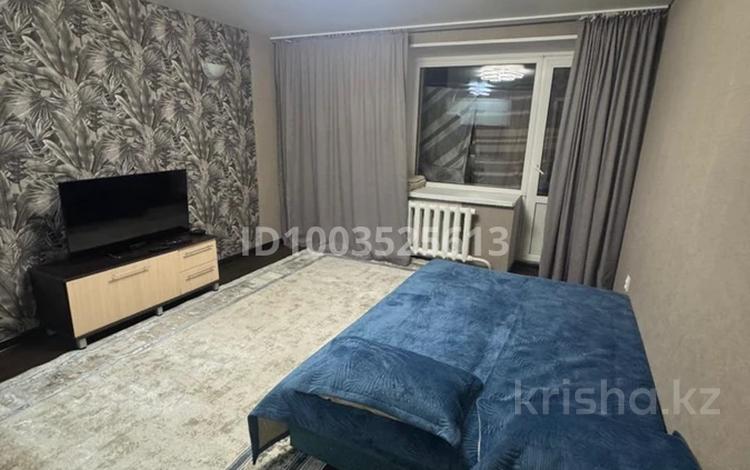 2-комнатная квартира · 45 м² · 1/9 этаж, Бориса Александрова 8/1 — Дворец спорта,ДВД,ФОК,Автовокзал за 13 000 ₸ в Усть-Каменогорске — фото 2